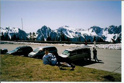  > April 2004 - Dono and Duke - Mt Rainier